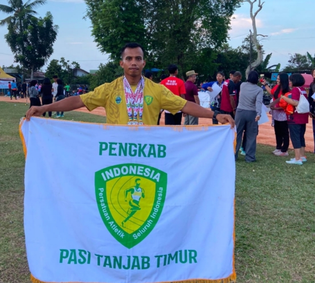 "Hattrick Emas! Guru PJOK Asal Tanjab Timur Dominasi Kejurprov Atletik Jambi 2026" dudukperkara.com