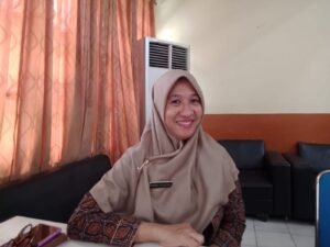 PEMKOT BALIKPAPAN SOSIALISASIKAN SENANDUNG SAJAK di BALIKPAPAN BARAT KELURAHAN MARGASARI dudukperkara.com