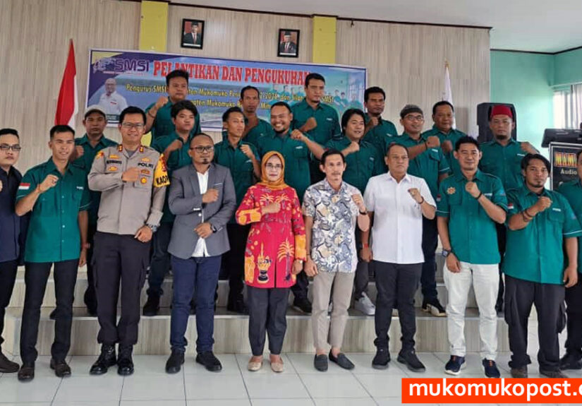 Pelantikan Pengurus SMSI Mukomuko